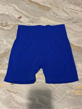 Seamless High-Waist Women’s Bike Shorts in Royal Blue